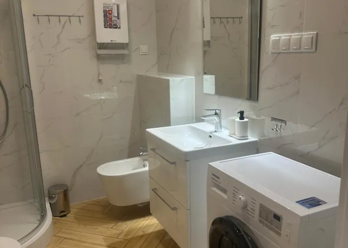 Sosnowy Nadmorski Zakatek Blisko Plazy Z Parkingiem 公寓 斯蒂格纳